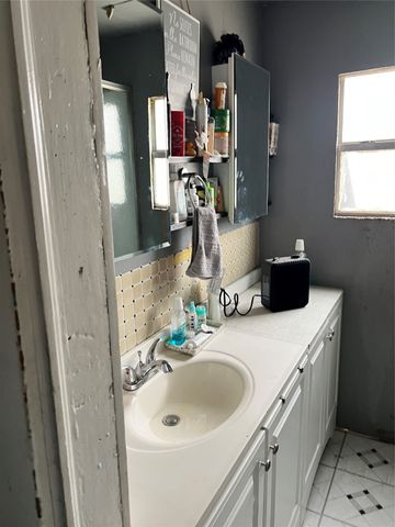 1203 16th Street, Brownwood, TX 76801