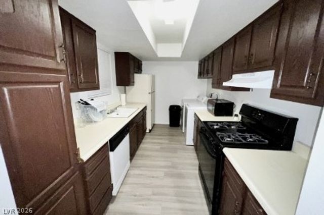 4650 Koval 14 Lane, Las Vegas, NV 89109