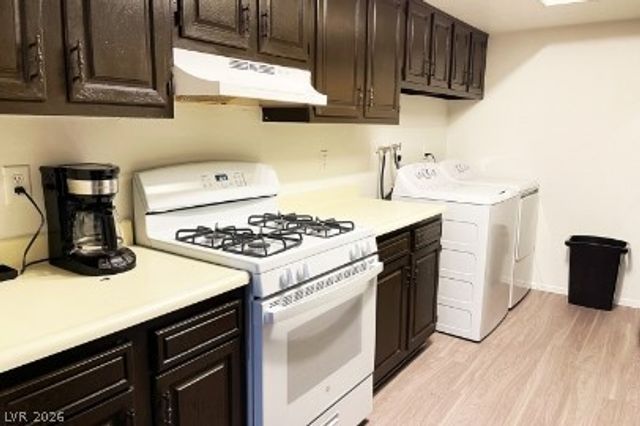 4650 Koval 14 Lane, Las Vegas, NV 89109