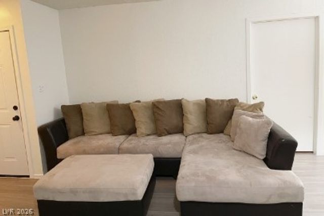 4650 Koval 14 Lane, Las Vegas, NV 89109