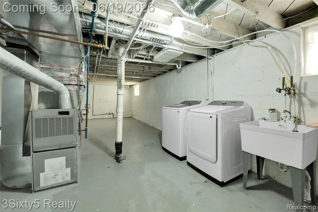 6562 Westpoint Street, Taylor, MI 48180