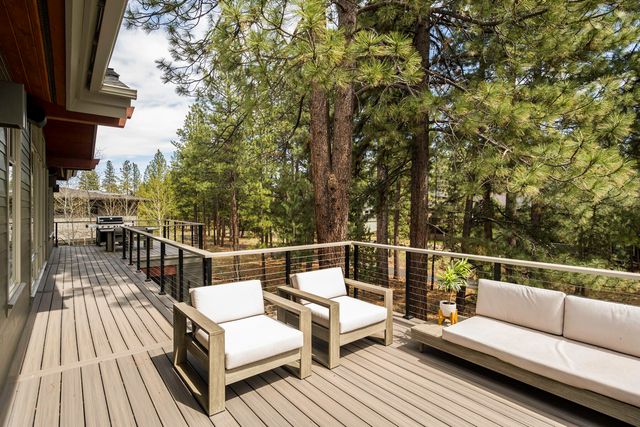 2861 NW Perlette Lane, Bend, OR 97703