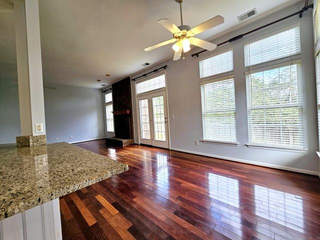 2408 Bayview Dr, Nashville, TN 37217