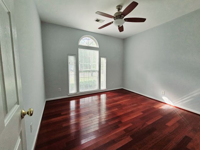 2408 Bayview Dr, Nashville, TN 37217