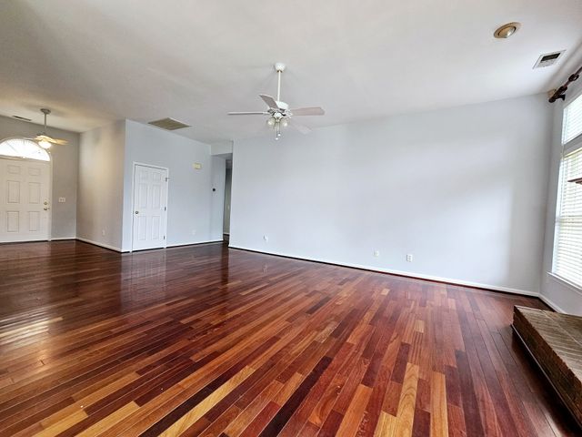 2408 Bayview Dr, Nashville, TN 37217