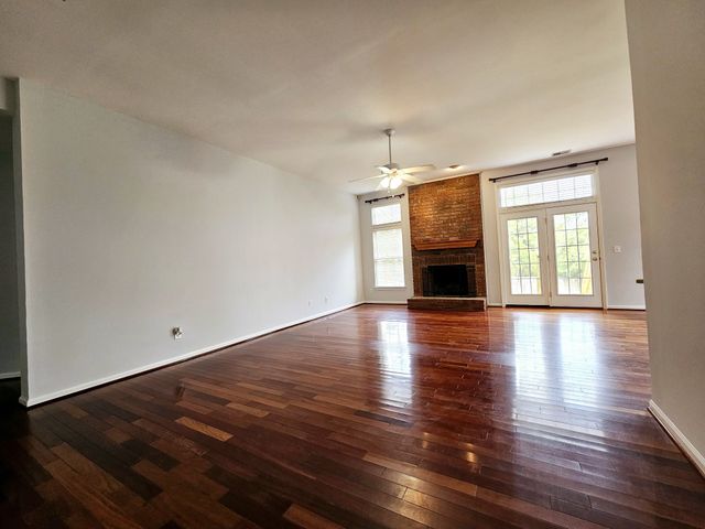 2408 Bayview Dr, Nashville, TN 37217