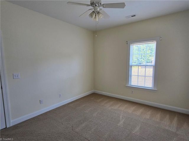 6 Viburnum Lane, Greensboro, NC 27455