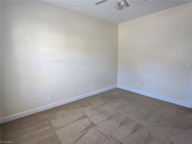 6 Viburnum Lane, Greensboro, NC 27455