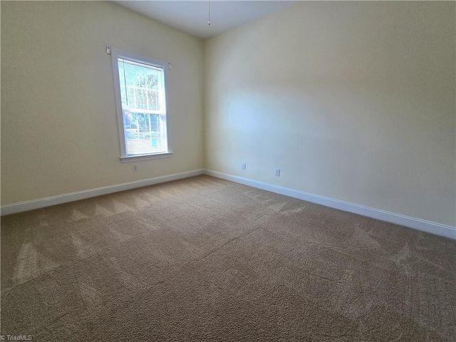 6 Viburnum Lane, Greensboro, NC 27455