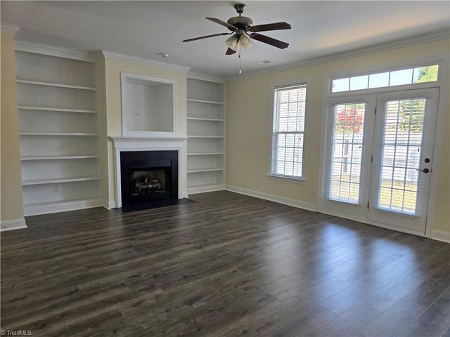 6 Viburnum Lane, Greensboro, NC 27455