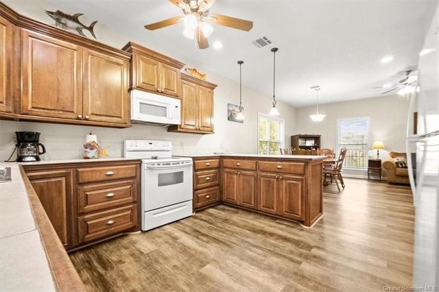 122 Bank Street, Lake Charles, LA 70607