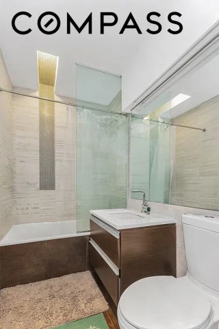 4415 Purves St Apt 6D, New York City, NY 11101