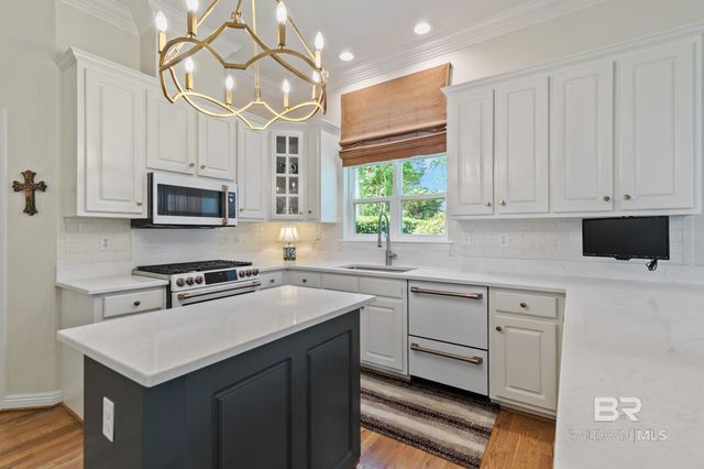 9025 Pine Run, Daphne, AL 36527