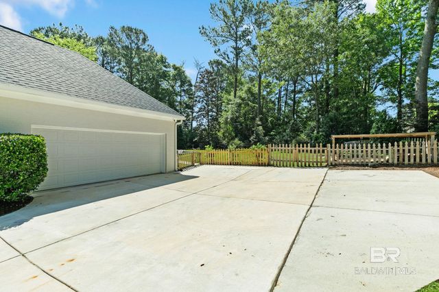 9025 Pine Run, Daphne, AL 36527