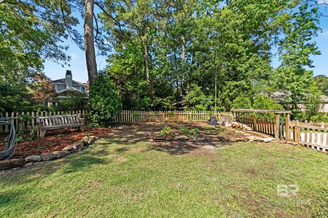 9025 Pine Run, Daphne, AL 36527