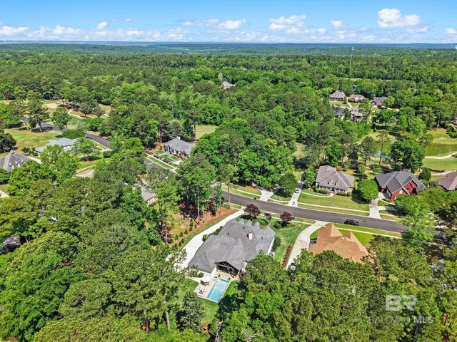 9025 Pine Run, Daphne, AL 36527