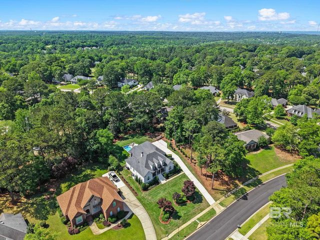 9025 Pine Run, Daphne, AL 36527