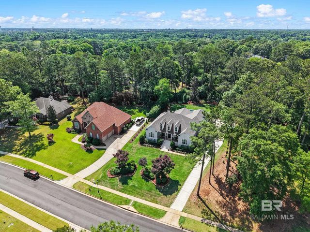 9025 Pine Run, Daphne, AL 36527