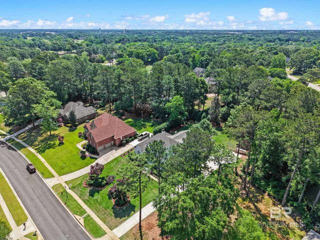 9025 Pine Run, Daphne, AL 36527