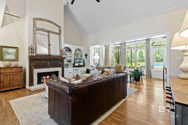 9025 Pine Run, Daphne, AL 36527