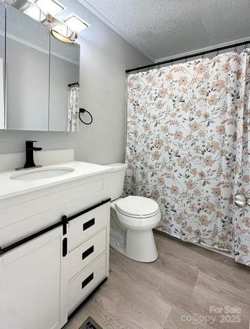 2238 Flatwood Road, Lenoir, NC 28645