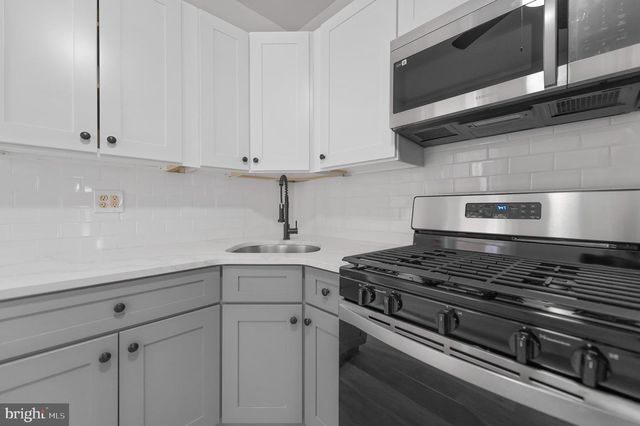 5328 HEDGE ST, Philadelphia, PA 19124