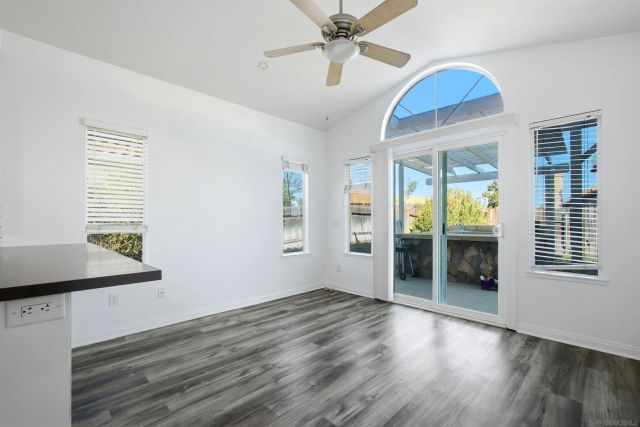 39766 Del Val Dr, Murrieta, CA 92562