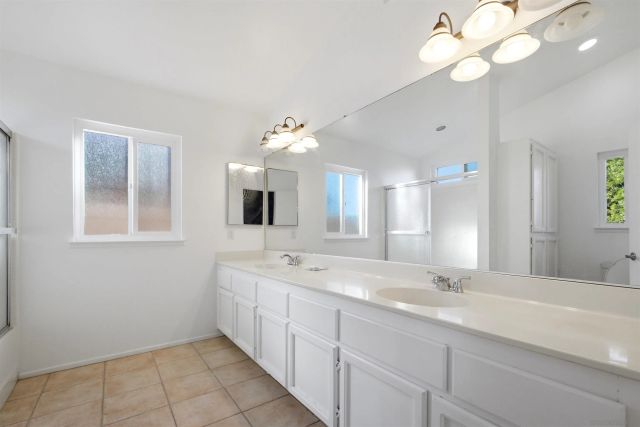 39766 Del Val Dr, Murrieta, CA 92562