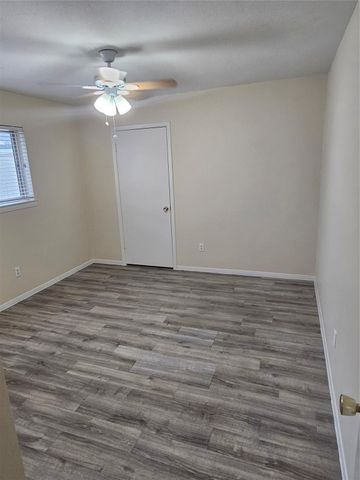 1113 E Amherst Lane, Deer Park, TX 77536