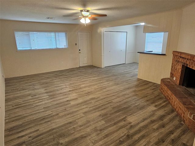 1113 E Amherst Lane, Deer Park, TX 77536