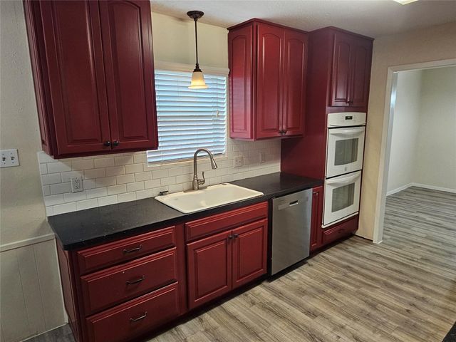1113 E Amherst Lane, Deer Park, TX 77536