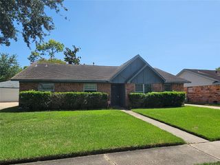 1113 E Amherst Lane, Deer Park, TX 77536