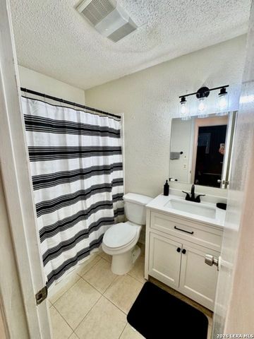 8006 Harper Valley, Live Oak, TX 78233