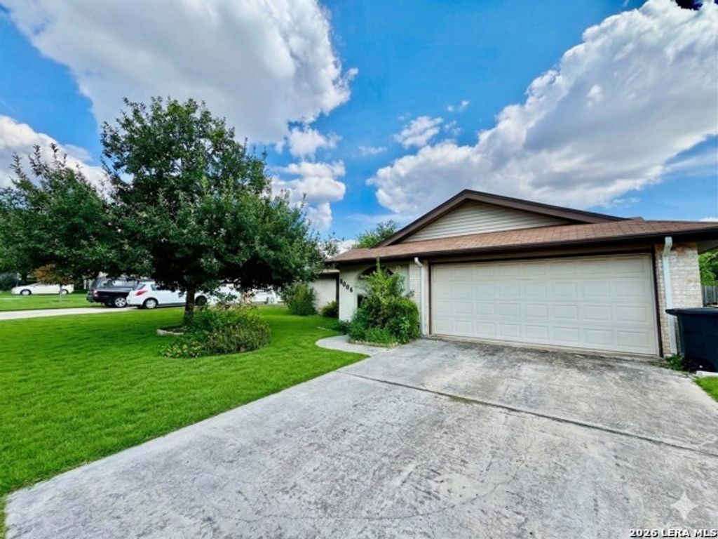 8006 Harper Valley, Live Oak, TX 78233