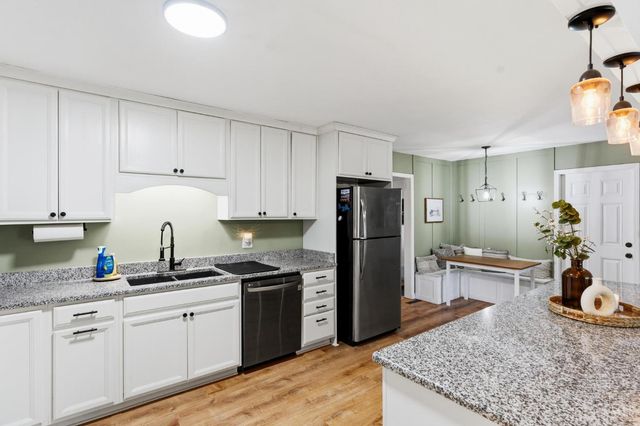8205 Westlawn Drive, Franklin, OH 45005