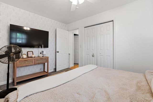 8205 Westlawn Drive, Franklin, OH 45005
