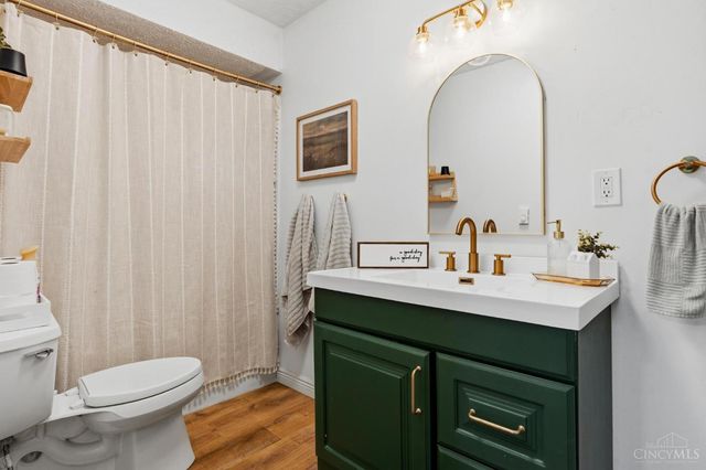 8205 Westlawn Drive, Franklin, OH 45005