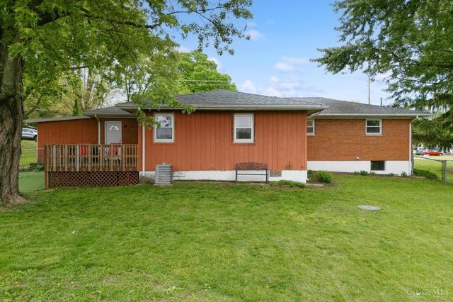 8205 Westlawn Drive, Franklin, OH 45005