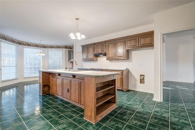 8721 NW 116th Street, Oklahoma City, OK 73162