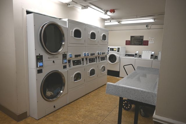 1463 Mercury Drive 217, Schaumburg, IL 60193