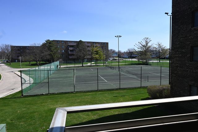 1463 Mercury Drive 217, Schaumburg, IL 60193