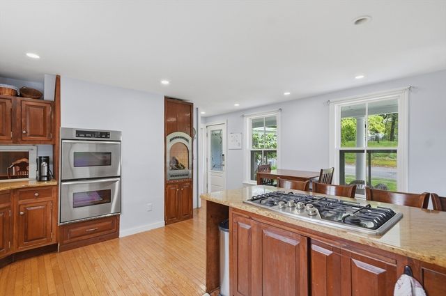 239 Fairmount Street, Lowell, MA 01852