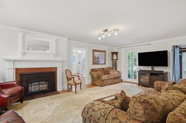 239 Fairmount Street, Lowell, MA 01852