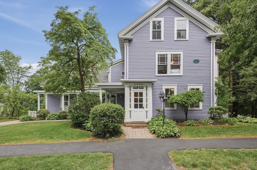 239 Fairmount Street, Lowell, MA 01852