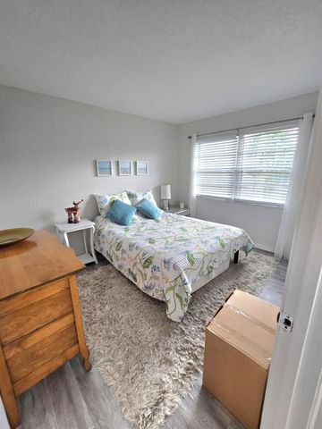 1503 SE Royal Green Circle 201, Port St Lucie, FL 34952