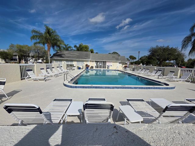 1503 SE Royal Green Circle 201, Port St Lucie, FL 34952