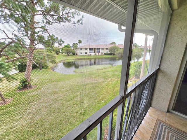 1503 SE Royal Green Circle 201, Port St Lucie, FL 34952