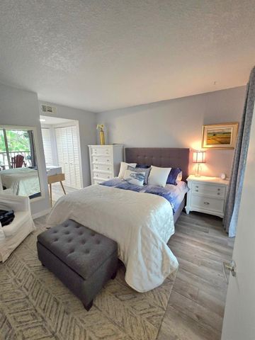 1503 SE Royal Green Circle 201, Port St Lucie, FL 34952