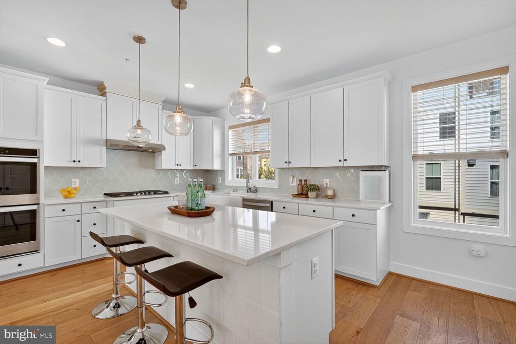 2373 WYETH ST, Silver Spring, MD 20906