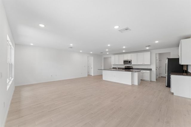 841 NW Archer Avenue, Port St. Lucie, FL 34983